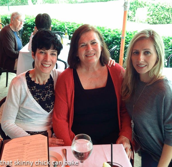 Lunch with blogger friends Lizzie and Lora