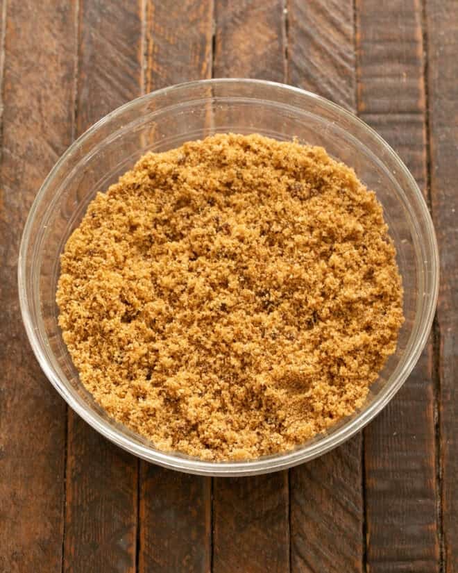 Sugars and molasses mixed in second bowl.