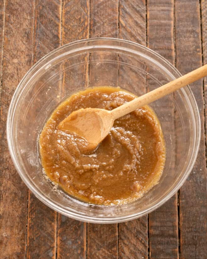 n another bowl, combine melted butter and brown sugar.