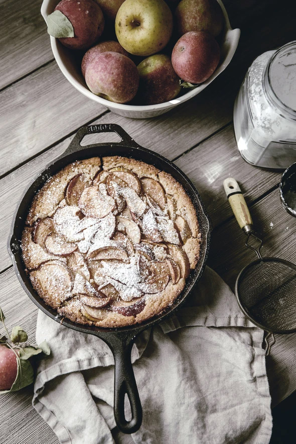 Apple-Buttermilk-Skillet-Cobbler