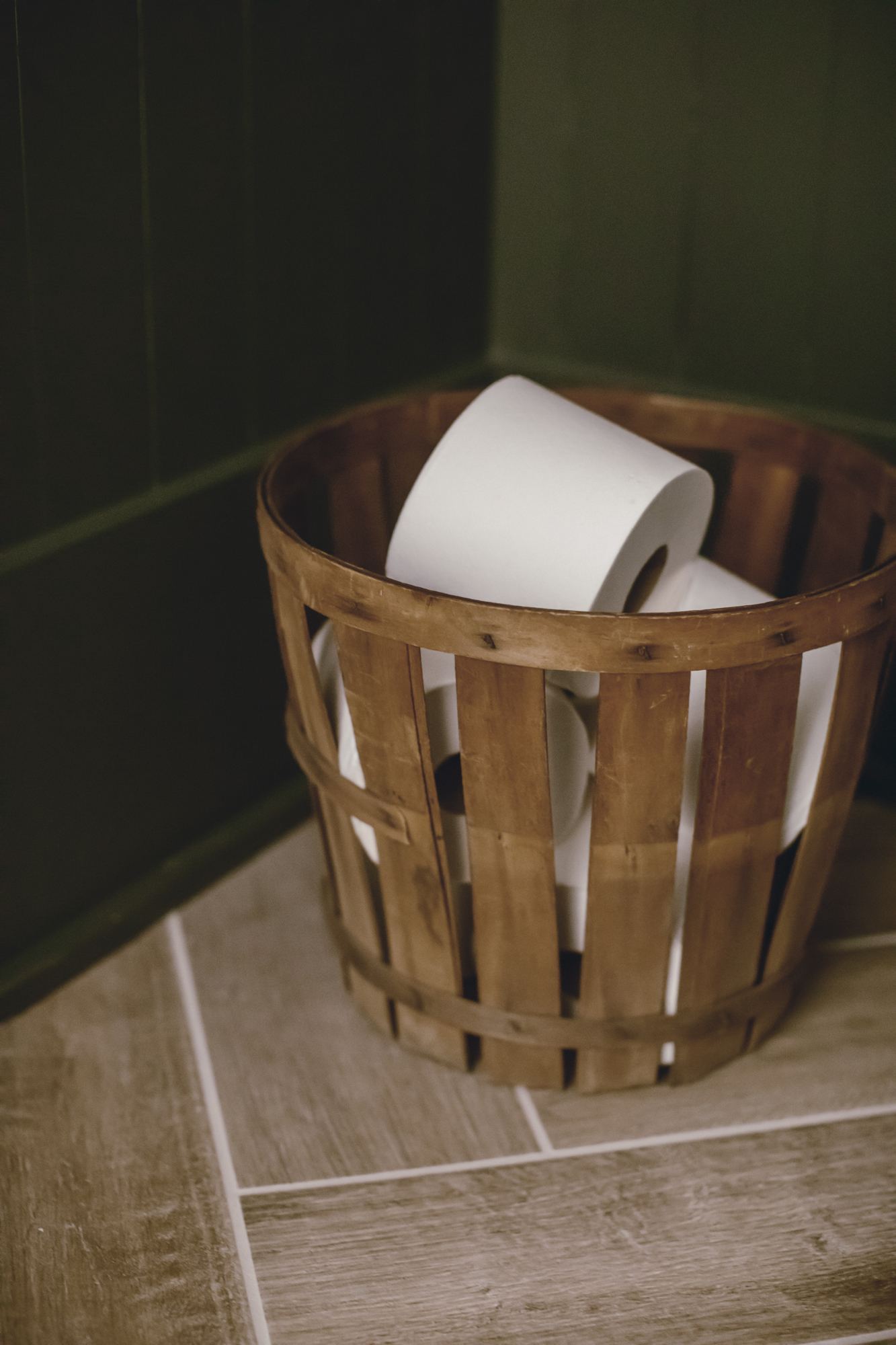 vintage basket decor